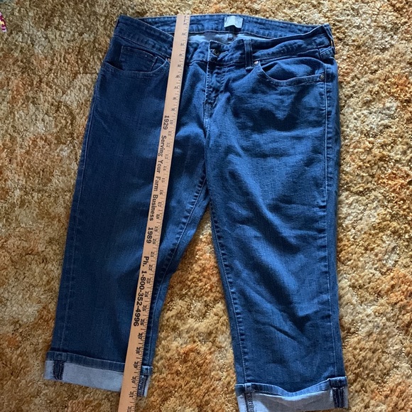 Levi’s San Francisco capris - Picture 5 of 9